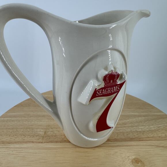 Seagrams 7 Crown Whiskey Ceramic Bar Pitcher 7" Tall VTG Barware Pub Bar - Picture 10 of 14